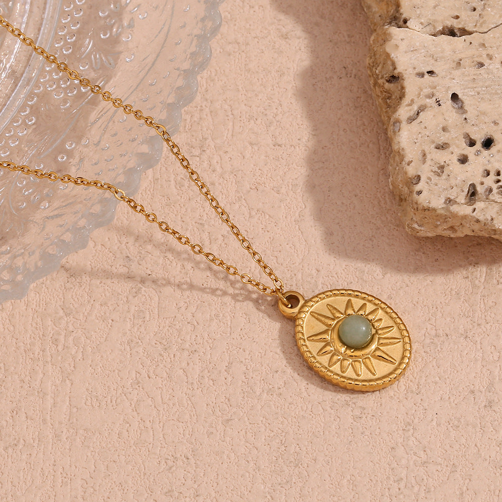 Collana pendente ovale retrò minimalista a forma di sole in acciaio inossidabile placcato oro 18 carati con intarsio in pietra naturale