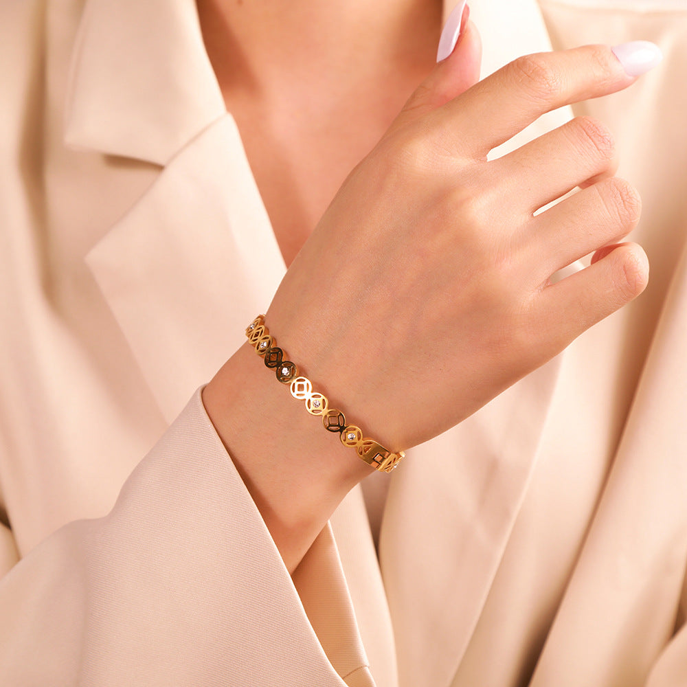 Fashion Geometric Hollow Rhinestone Plated Titanium Steel Bracelet