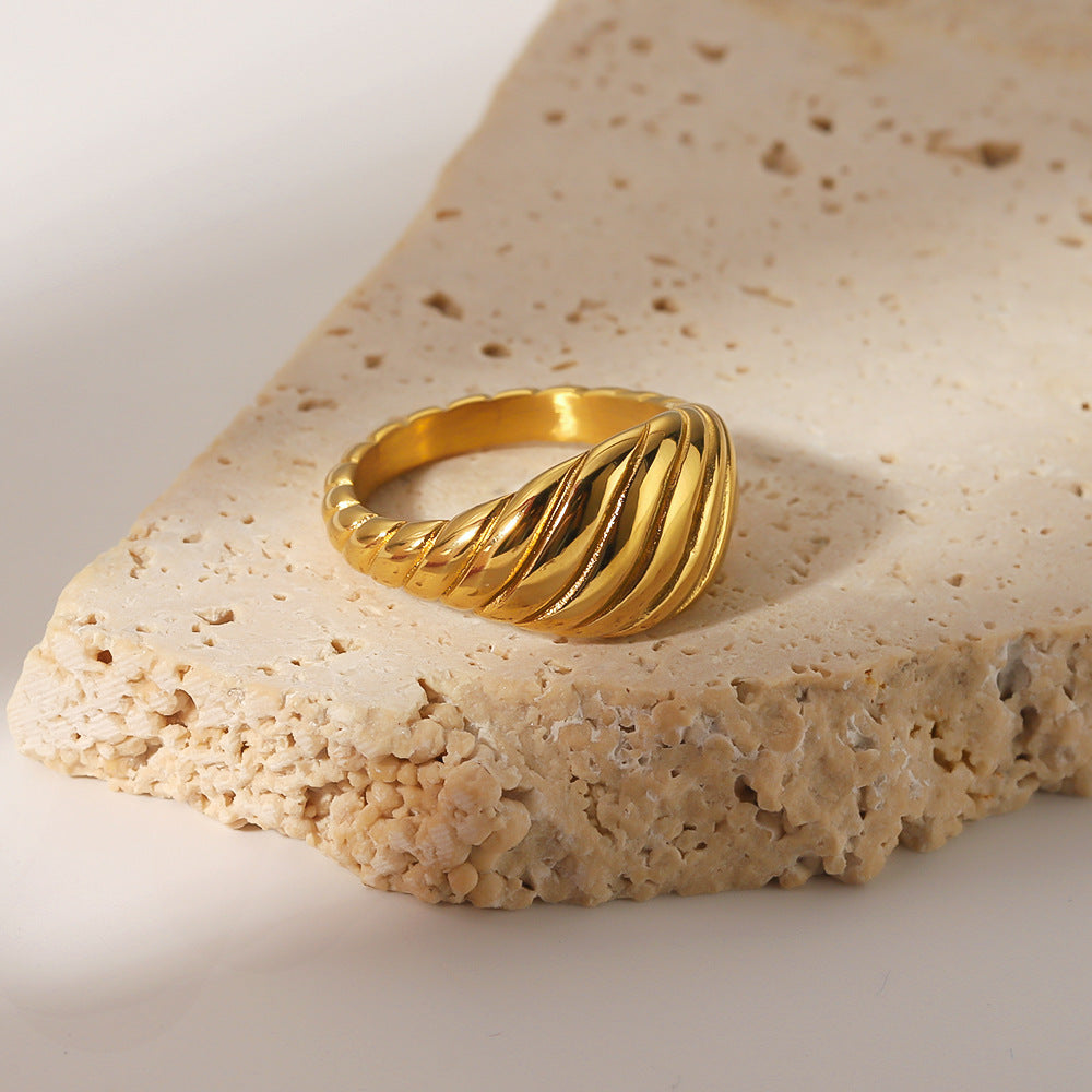 Retro Geometric Wrinkled Stainless Steel Ring with 18K Gold Plating for Women