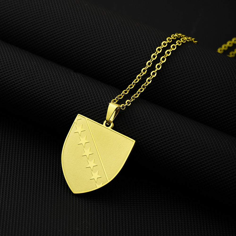 Elegante collar con colgante geométrico de acero inoxidable con dije de acero de titanio y acabado de chapado al vacío para uso unisex