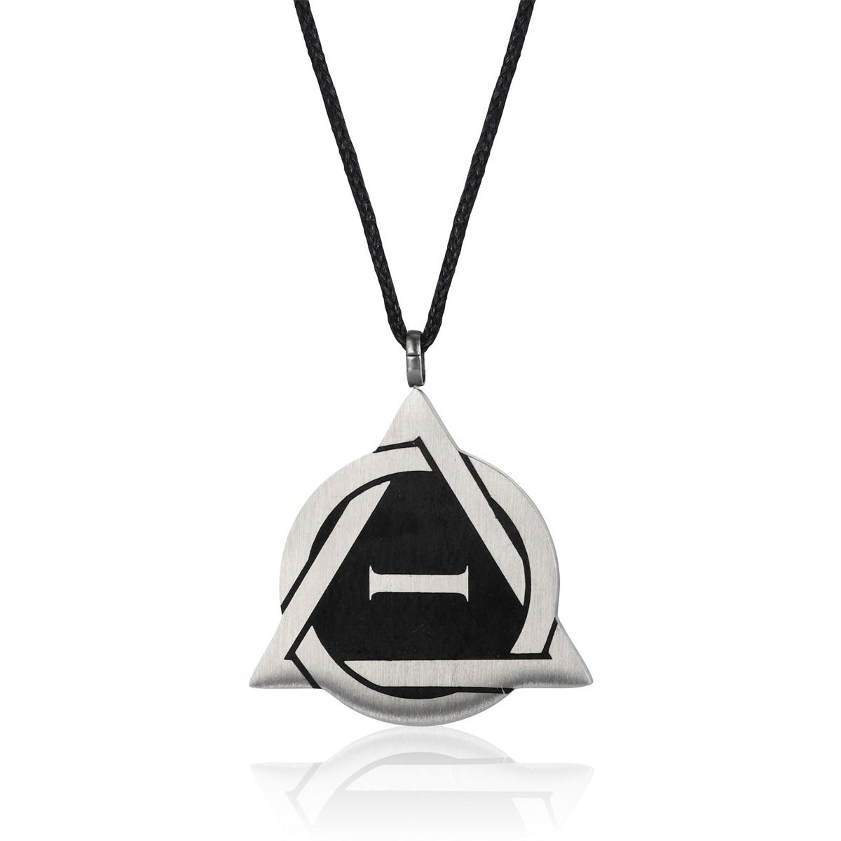 Minimalist Triangular Stainless Steel Pendant Necklace with Titanium Steel Charm and Electroplated Finish