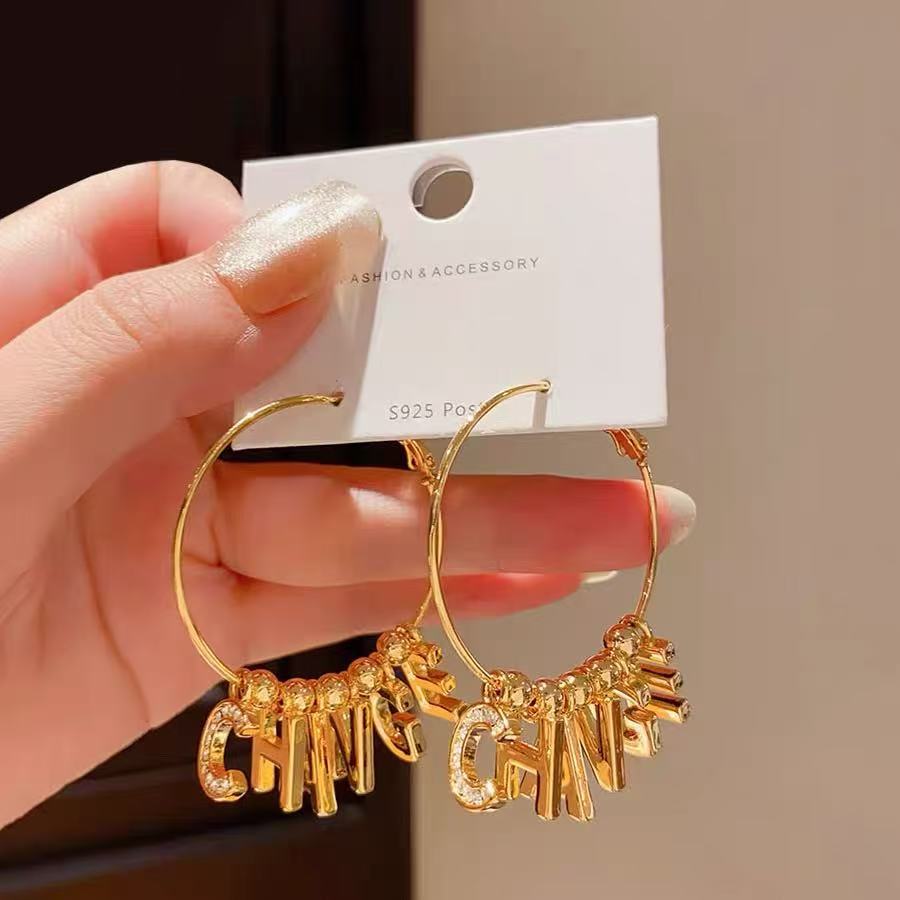 Orecchini a Cerchio Geometrici in Ferro Placcato Argento da Donna, Stile Minimalista Casual per Ufficio, Gioielli Eleganti di Ispirazione Vintage per Tutti i Giorni