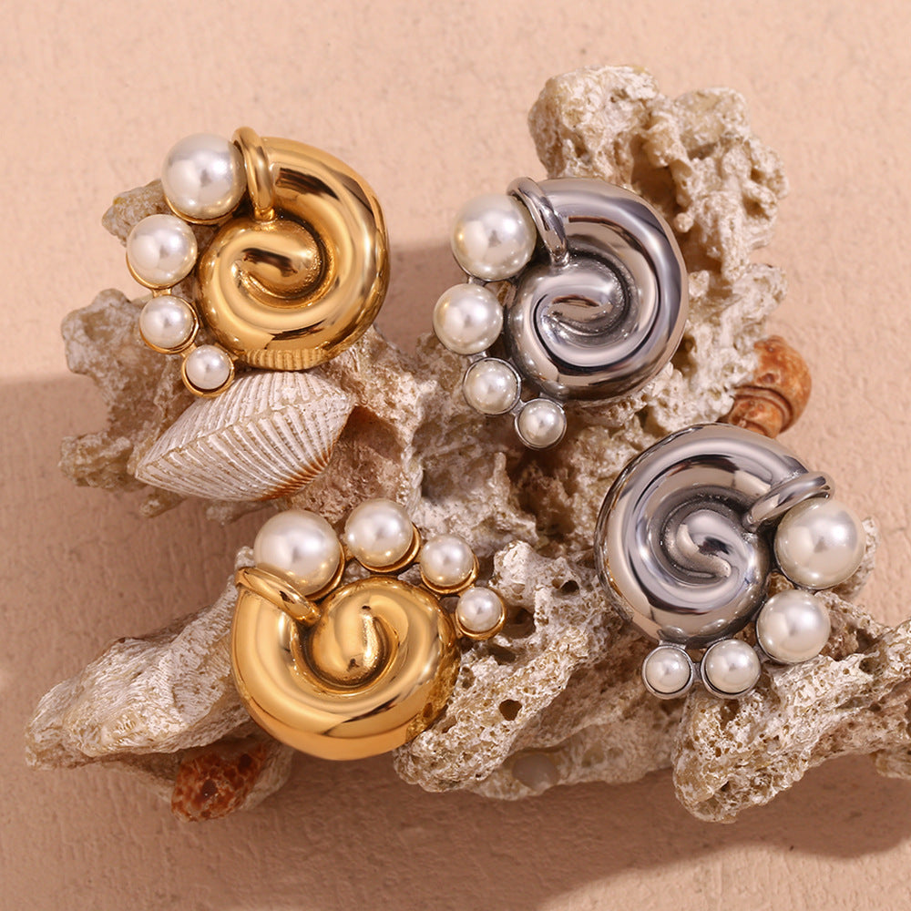 Orecchini geometrici da donna in acciaio inossidabile ispirati al vintage con placcatura in oro 18 carati e perle coltivate