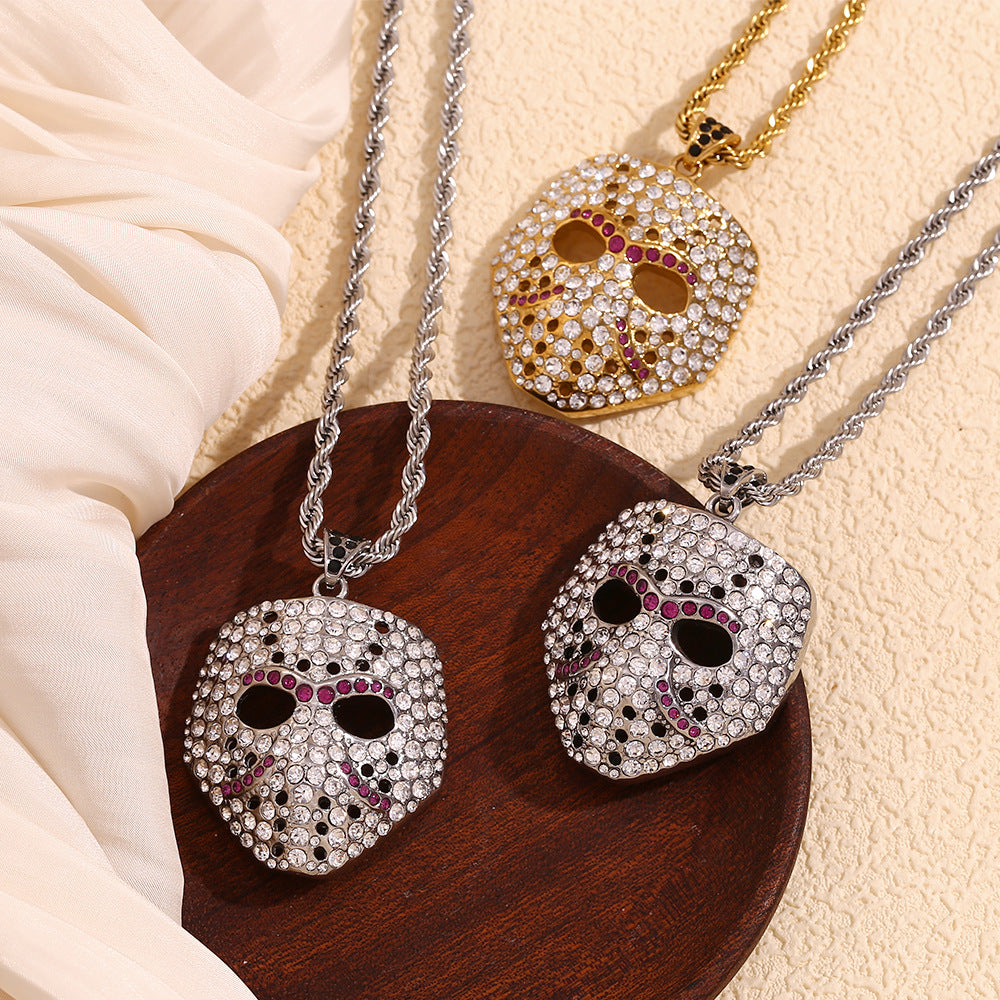 Collar con colgante de calavera minimalista para hombre de acero inoxidable con baño de oro de 18K y incrustaciones de pedrería en cadena de cable retorcido