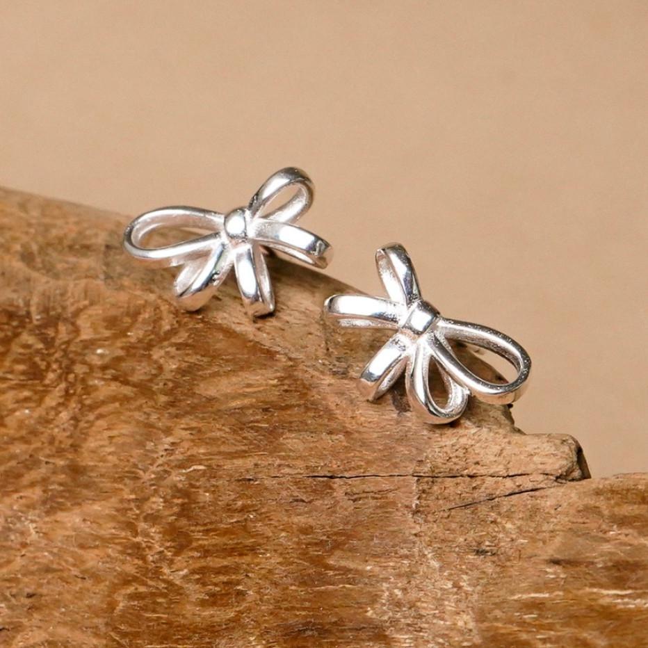 Orecchini Minimalisti a Fiocco in Argento Sterling 925 con Micro Incassatura a Pavé