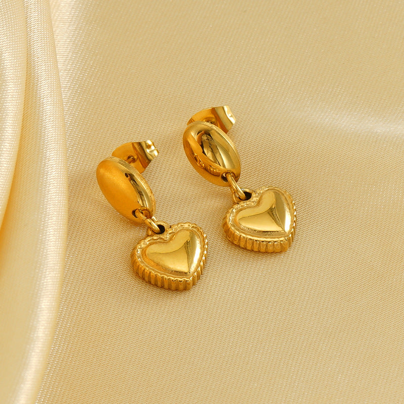 Aretes de acero inoxidable con forma de corazón a la moda con chapado en oro de 18 quilates para mujer, elegantes y sofisticados para uso diario