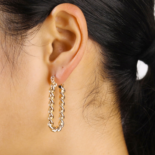Orecchini a perno da donna rétro alla francese con design geometrico a corda intrecciata, corpo in lega lucida e finitura galvanica