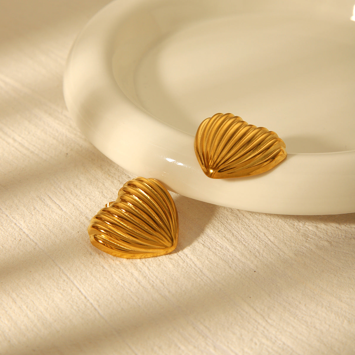 Trendy 18K Gold Plated Stainless Steel Heart Shaped Geometric Earrings for Women