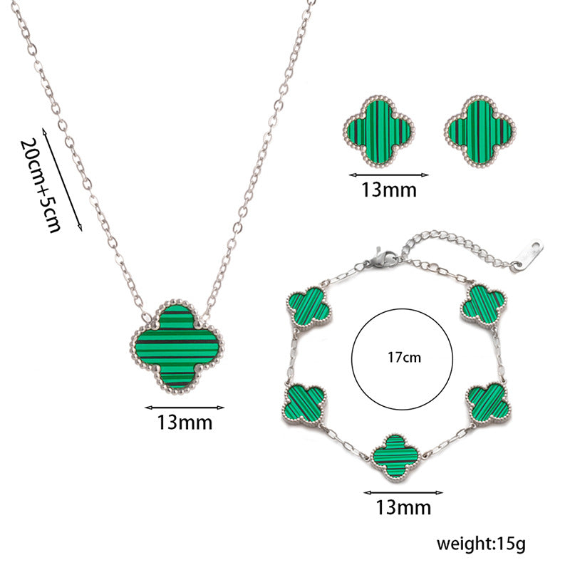 Set di collana, bracciale e orecchini a lobo da donna in acciaio al titanio minimalista con quadrifoglio fortunato