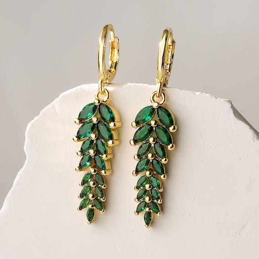 Aretes Minimalistas Geométricos con Forma de Hoja de Cobre con Baño de Oro de 18K para Mujer