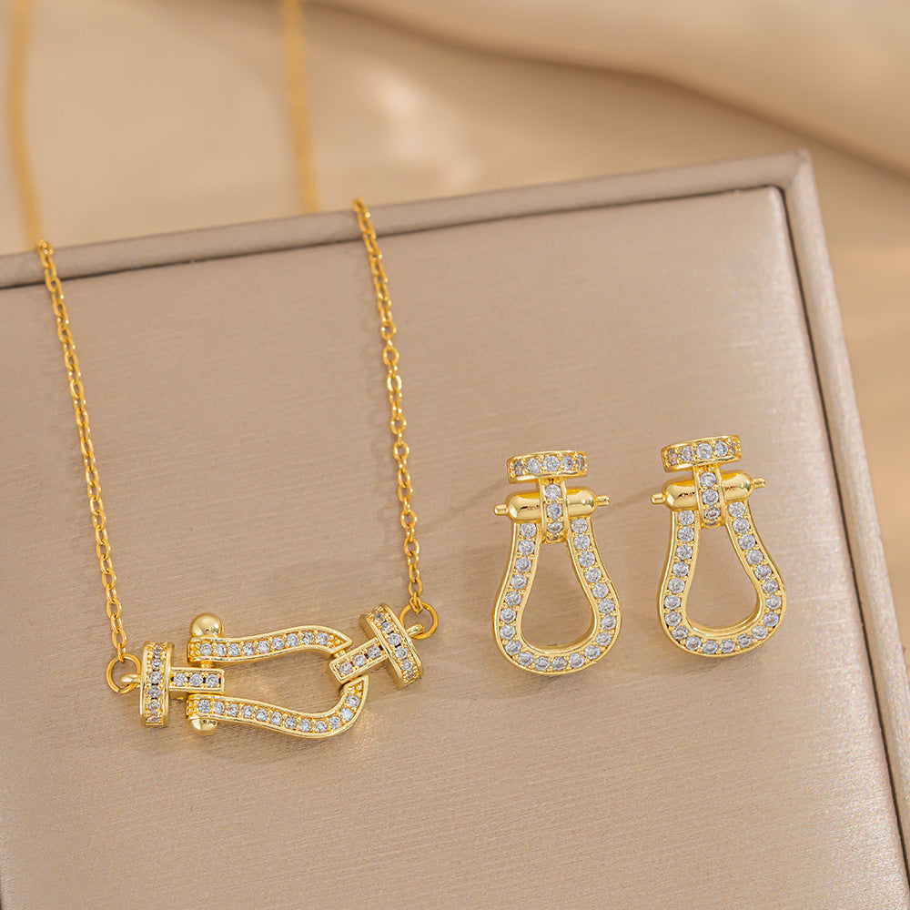 Collar minimalista geométrico de titanio bañado en acero para mujer con circonita cúbica incrustada y cadena cruzada