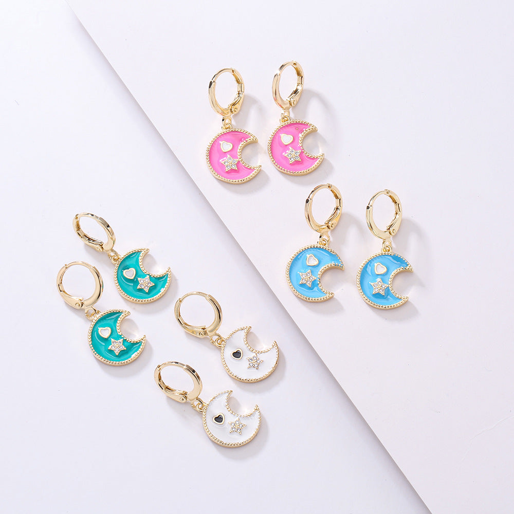 Orecchini minimalisti a forma di stella e luna in rame placcato oro 18K con finitura smaltata da donna