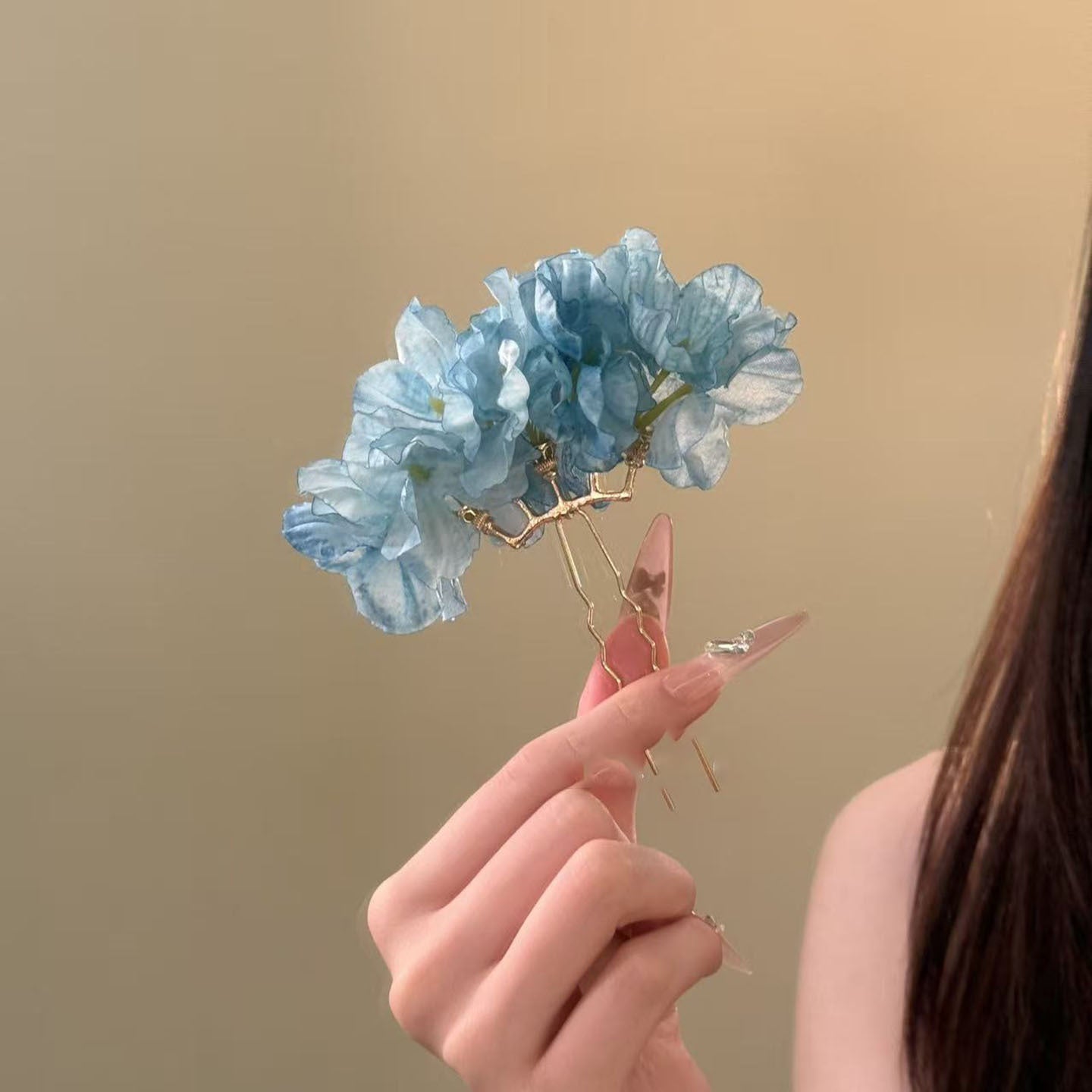 Handmade Fabric Floral Hairpin for Women with Elegant Vintage Style and Minimalist Design, Lightweight Luxe Hair Accessory