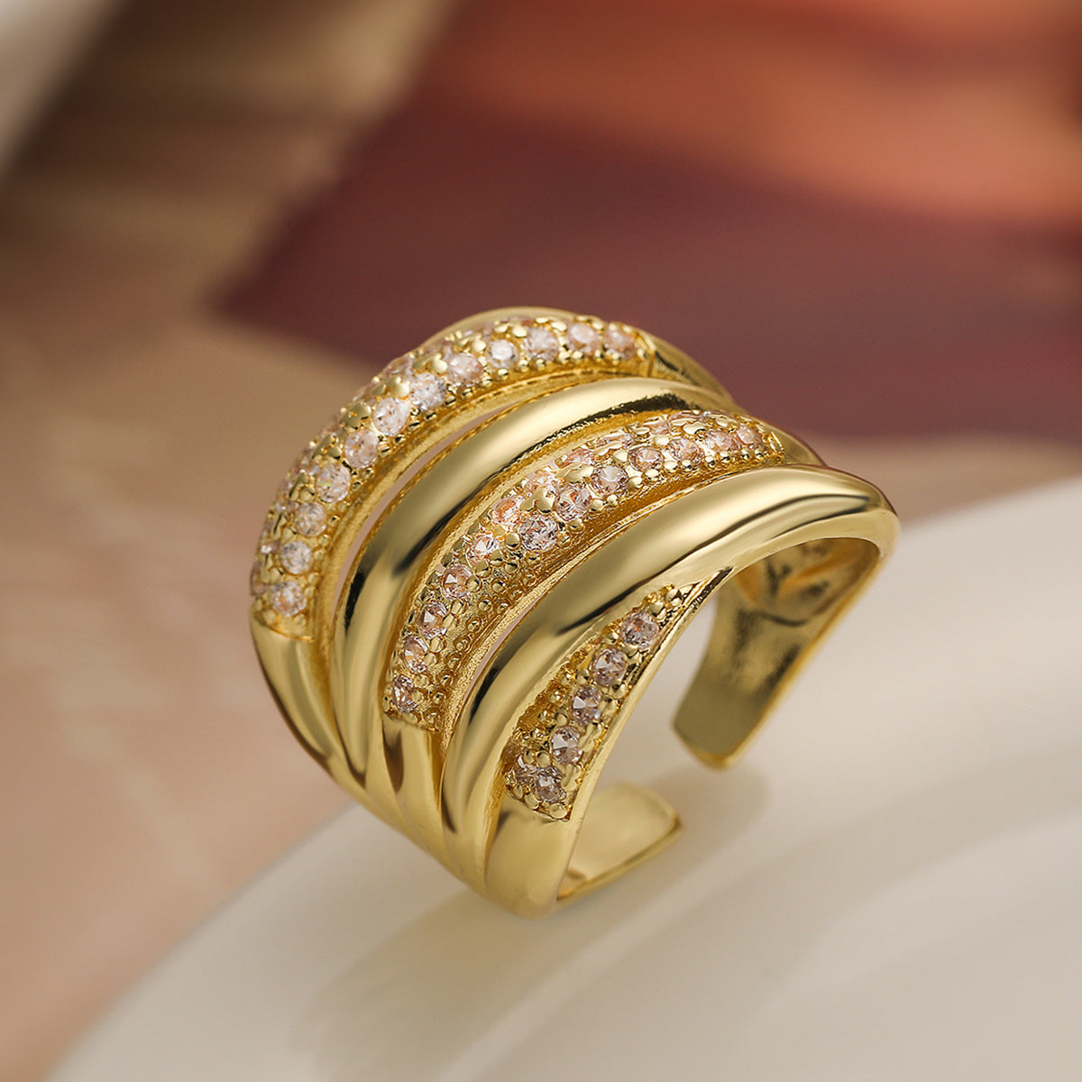 Elegant Geometric Two-Tone Plated Cubic Zirconia Inlay Brass Ring for Women