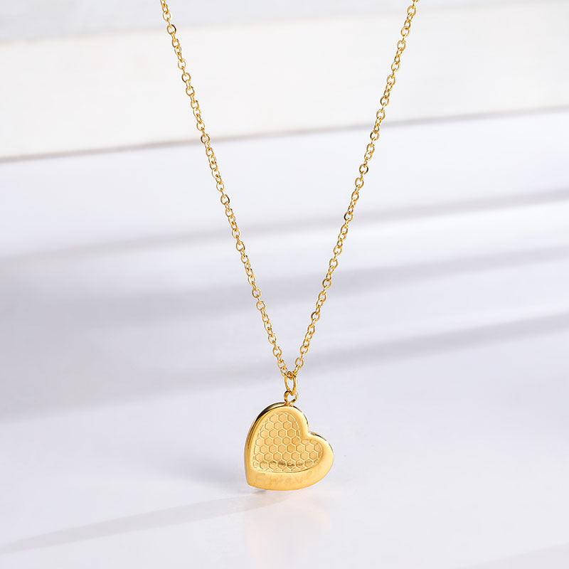 Collar Minimalista de Acero de Titanio en Forma de Corazón con Textura de Panal para Mujer, Colgante Hipooalergénico con Cadena Tipo O