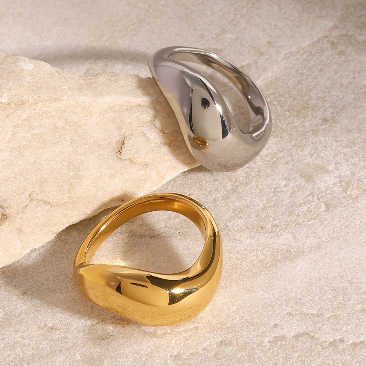 Anillo de Acero Inoxidable Ovalado Geométrico de Moda Bañado en Oro de 18K, Joyería Llamativa para Mujer