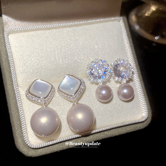 Vintage Elegant Floral Pearl Stud Earrings with Zircon Inlay for Women