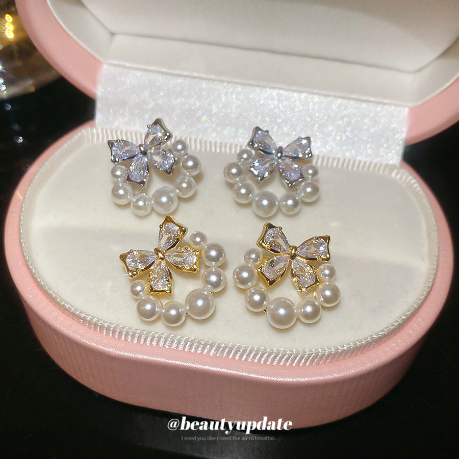 Elegantes pendientes de perlas simuladas en forma de lazo con incrustaciones de circonitas para mujer, joyería de moda minimalista de lujo para uso diario