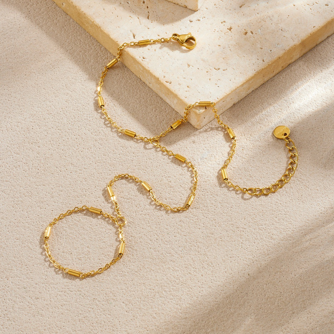 Minimalist Sweet Gold Plated Round Stainless Steel Chain Finger Bracelet