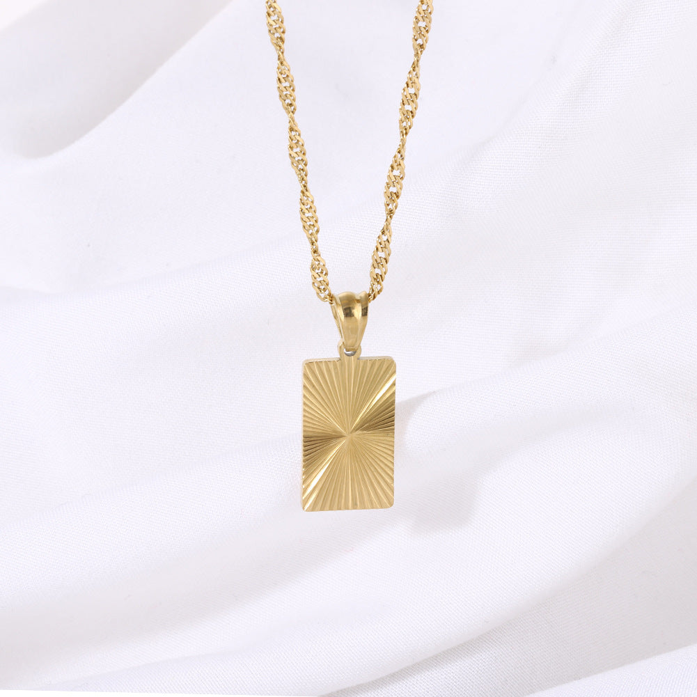 Fashion Vintage Light Luxury Heart Shape Necklace 18K Plated Stainless Steel Striped Pendant for Women