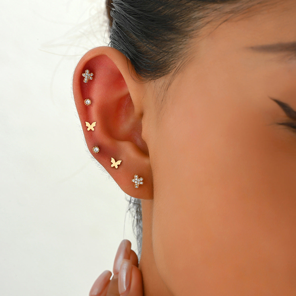 Pendientes de Mariposa Minimalistas para Mujer con Incrustaciones de Circonita en Base de Cobre y Postes de Acero Inoxidable