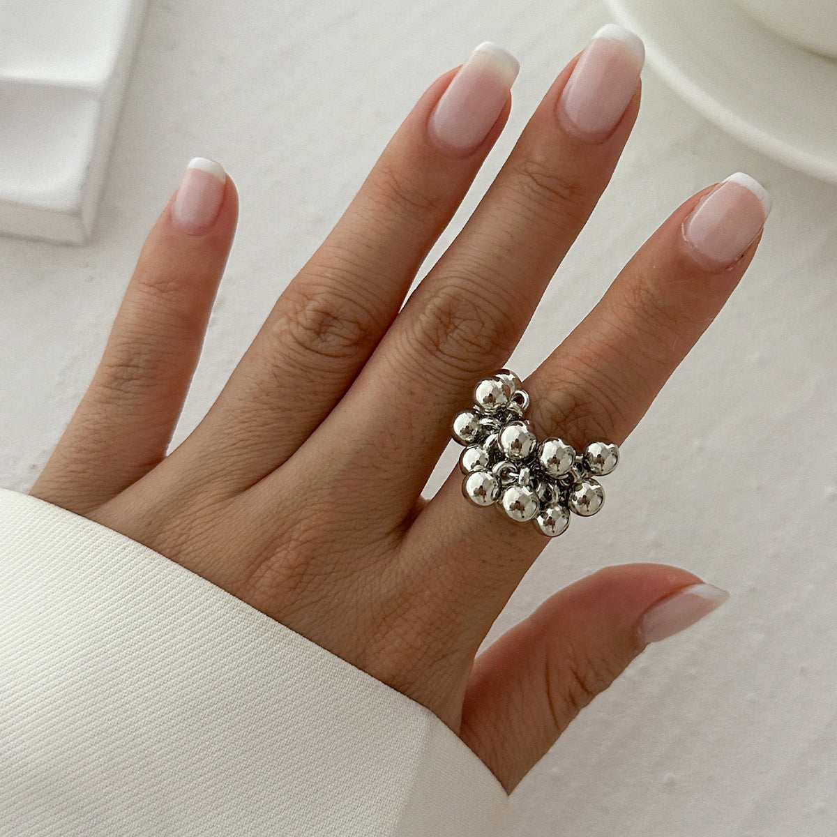 Anello aperto con fiore a cinque petali geometrico irregolare personalizzato con finitura in lega placcata
