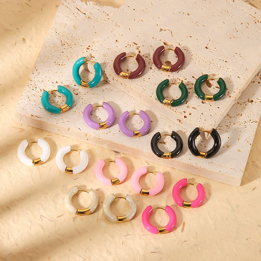 Orecchini a Cerchio Geometrici Minimalisti in Acciaio Inox con Placcatura in Oro 18K e Finitura Smaltata da Donna