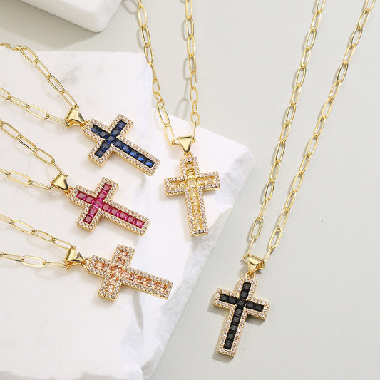 Collar Pendiente Geométrico Minimalista para Mujer con Base de Cobre Bañado en Oro de 18K e Incrustaciones de Circonia