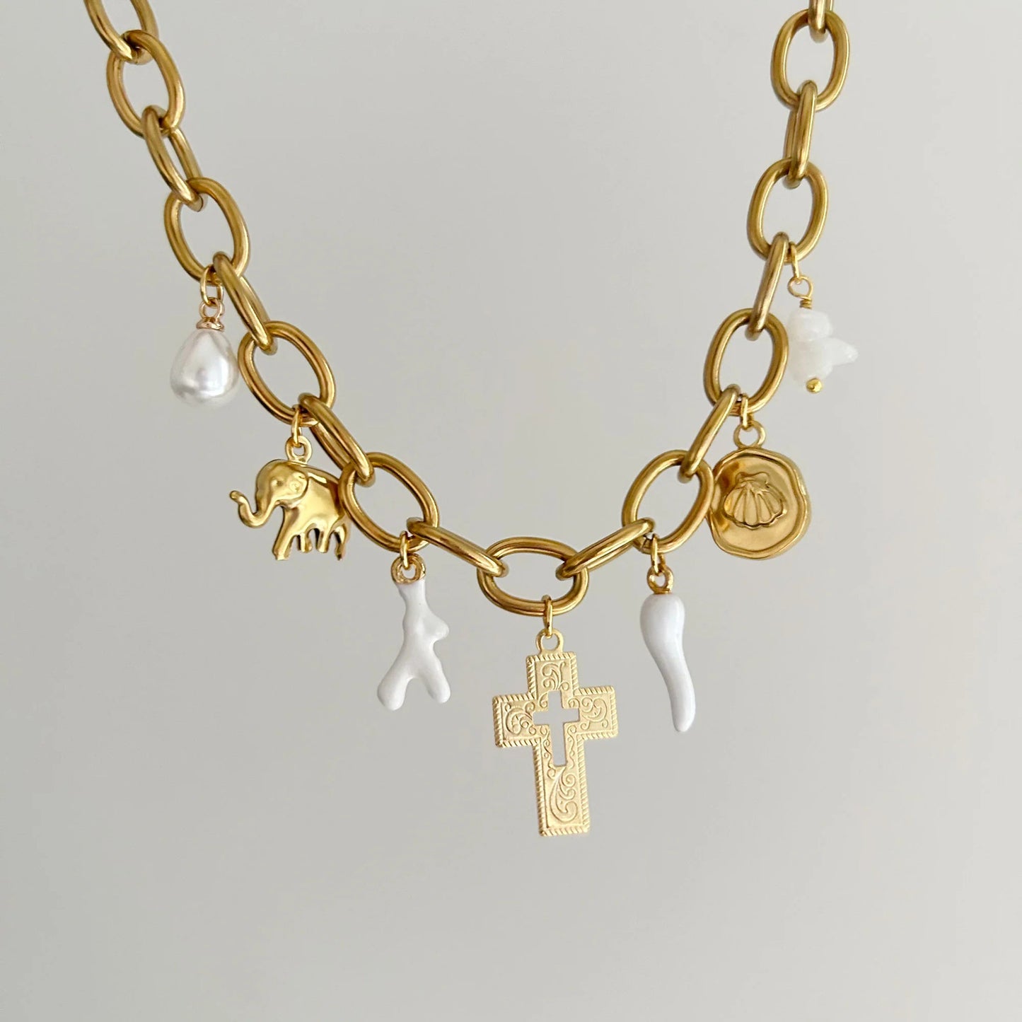 Collana a Cuore Floreale Rustico in Acciaio al Titanio con Ciondoli a Ciliegia e Anguria su Catena Elettroplaccata da Donna