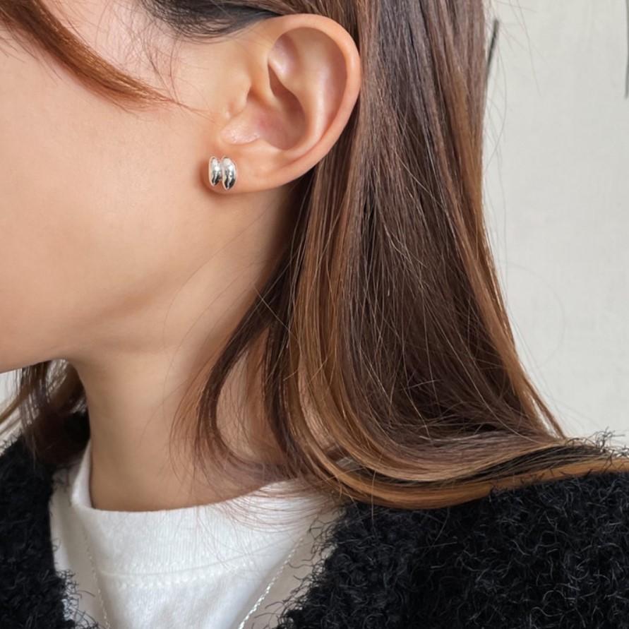 Orecchini Pendenti Geometrici Minimalisti da Donna in Argento Sterling 925 con Intarsio di Perle e Dettagli in Conchiglia