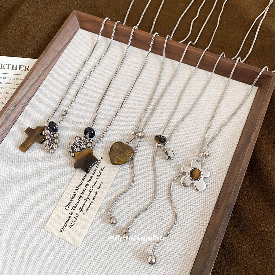 Collana con Pendente Lussuosa Occhio di Tigre Geometrica in Acciaio Inossidabile Placcato da Donna, per Abbigliamento Casual da Ufficio, Catena per Maglione