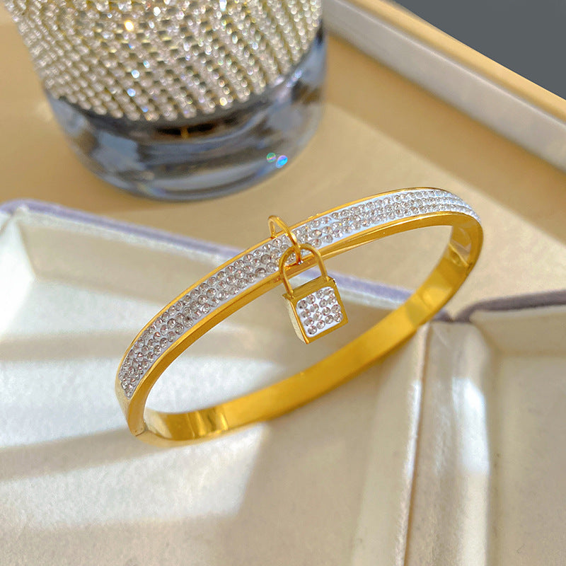 Luxury Elegant Geometric Lock Rhinestone Plated Titanium Steel Bracelet