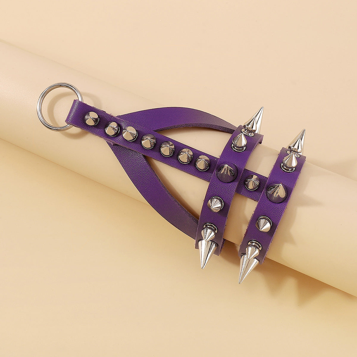 Braccialetto regolabile doppio strato Gothic Punk da donna, in PU e lega, con forma geometrica e stile Dark