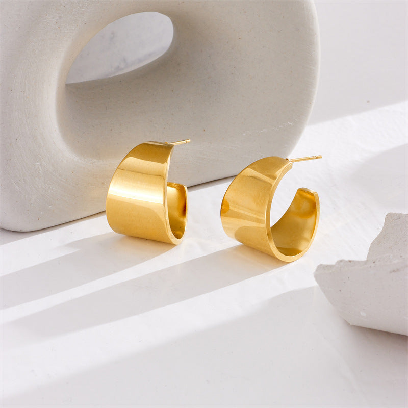 Minimalist Geometric C-Shaped Polished Titanium Steel Stud Earrings for Women with Plated Finish