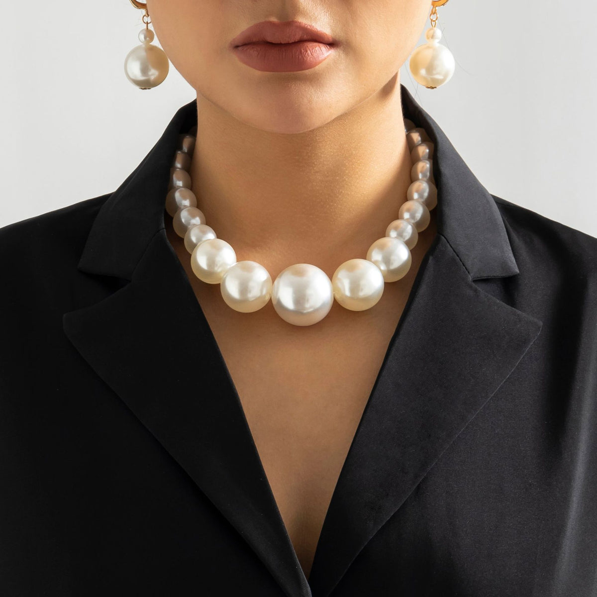 Vintage Bohemian Geometric Faux Pearl Resin Beaded Ball Chain Necklace for Women