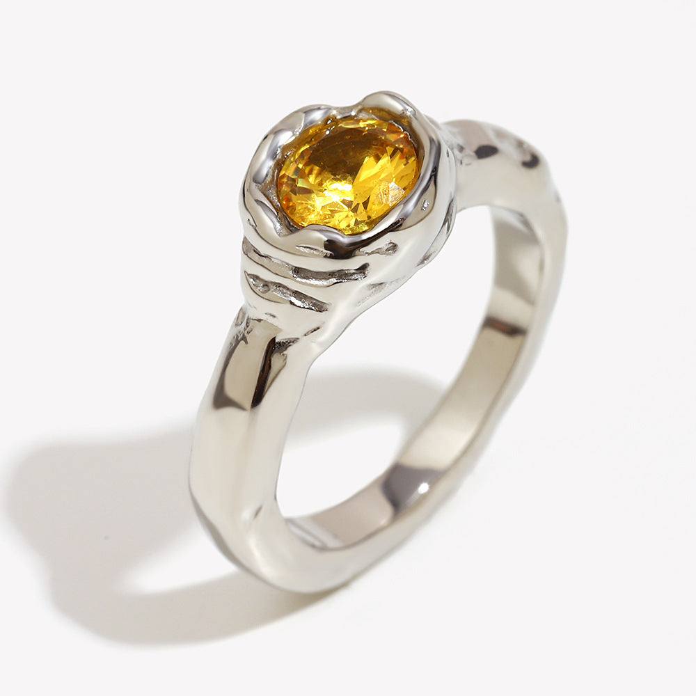 Anello minimalista geometrico in acciaio inossidabile con placcatura in oro 18 carati e singolo zircone cubico da donna