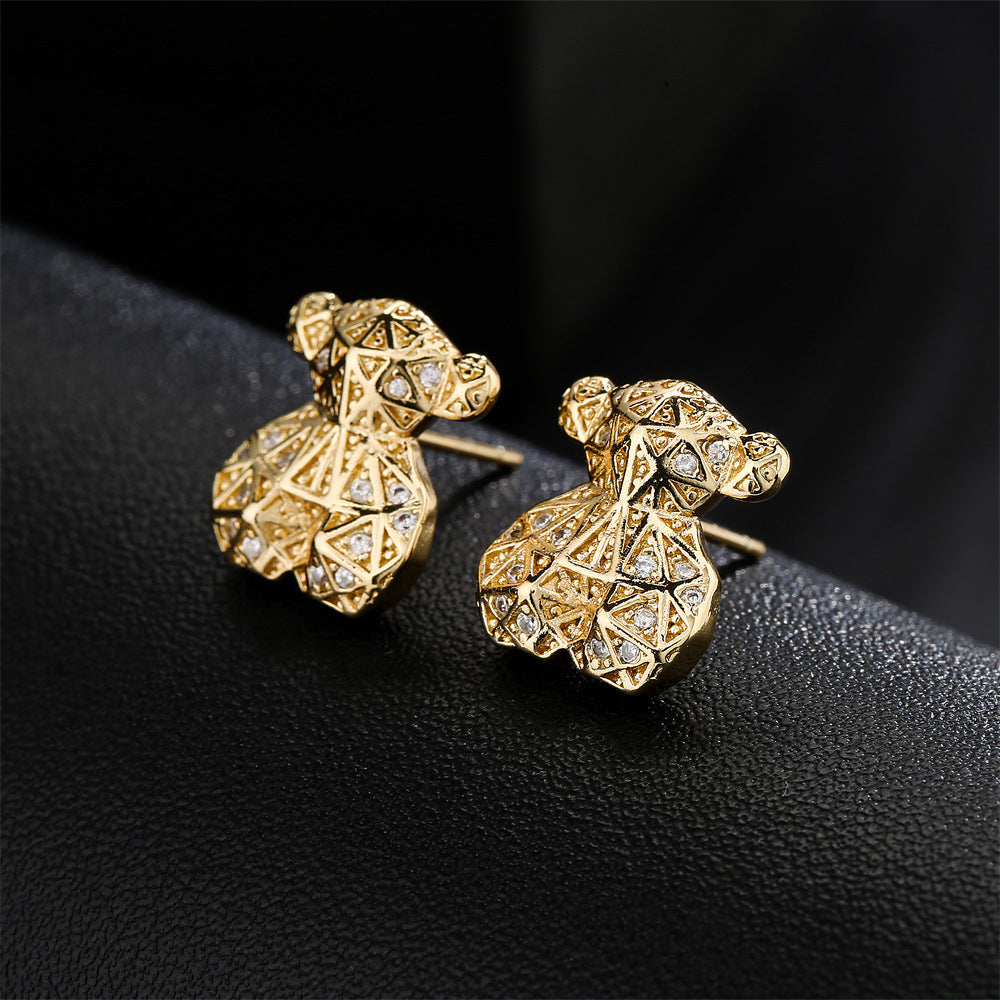 Orecchini a perno a forma di orso minimalisti e moderni in rame con zirconia micro-pavé e placcatura in oro 18K