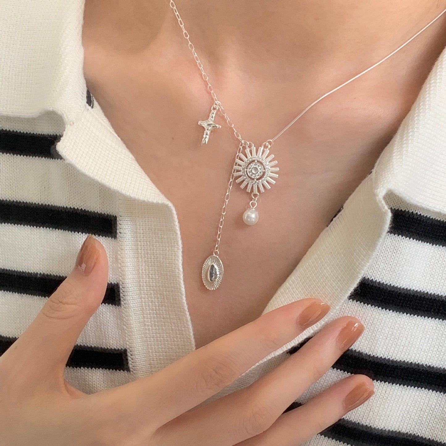 Sweet Geometric Sun Goddess Asymmetric 925 Sterling Silver Plated Necklace with Ball Chain
