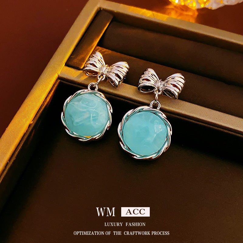 Chic Minimalist Round Resin Stud Earrings with Steel Posts for Women Geometric Fashion Accessory