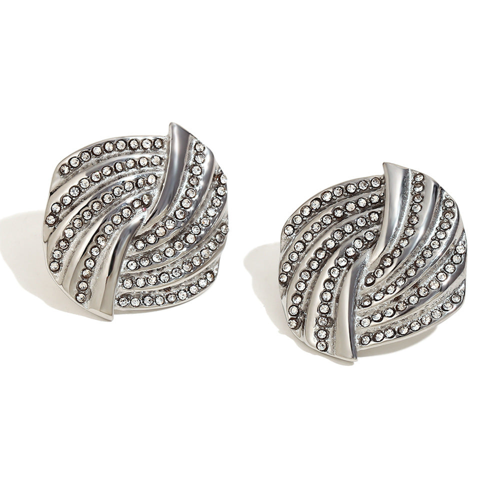 Orecchini minimalisti geometrici da donna in acciaio inossidabile placcato oro 18K con design a petalo plissettato irregolare