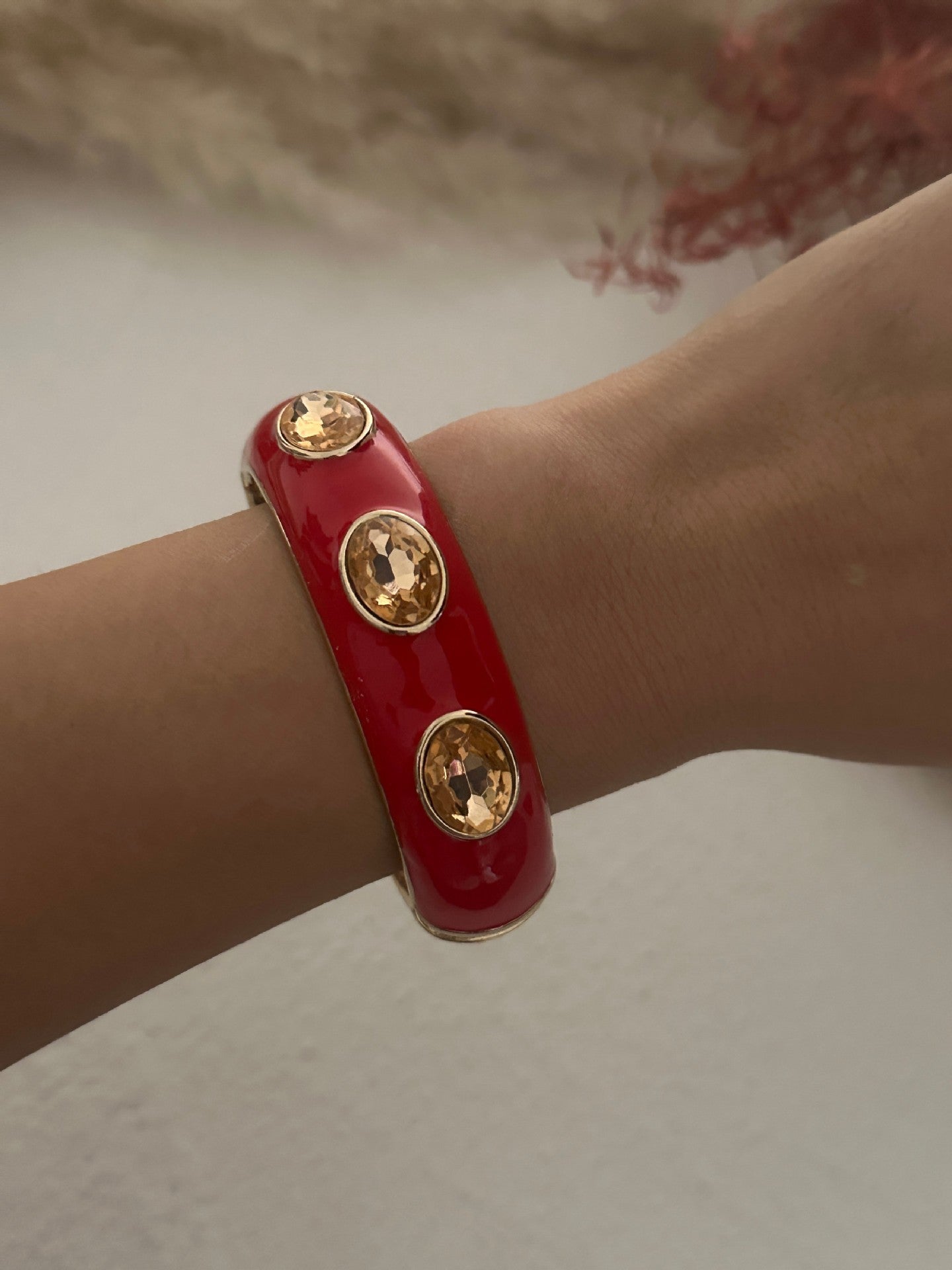 Bracciale elastico aperto a cuore geometrico bohémien vintage rosso smaltato