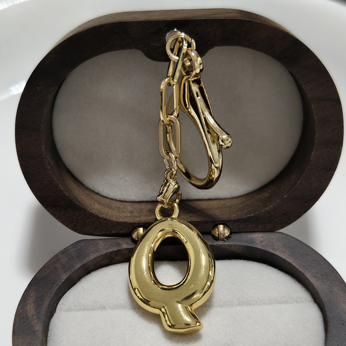 Minimalist 18K Gold Plated Letter Pendant Keychain for Brass