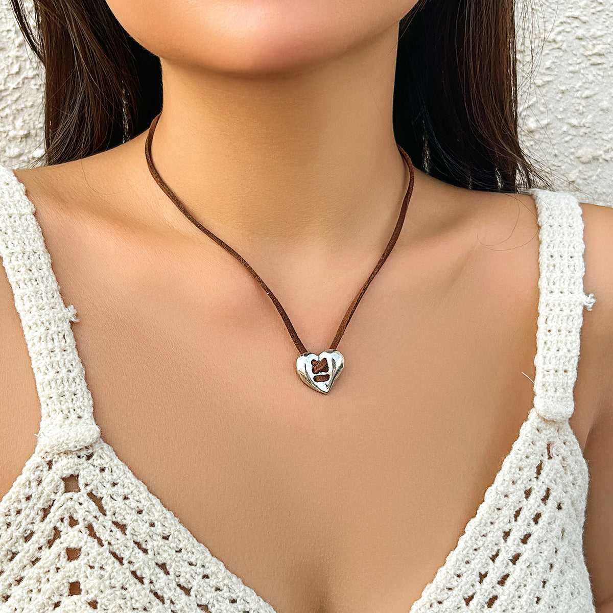 Punk Vintage Heart Resin Alloy Plated Choker Necklace for Women