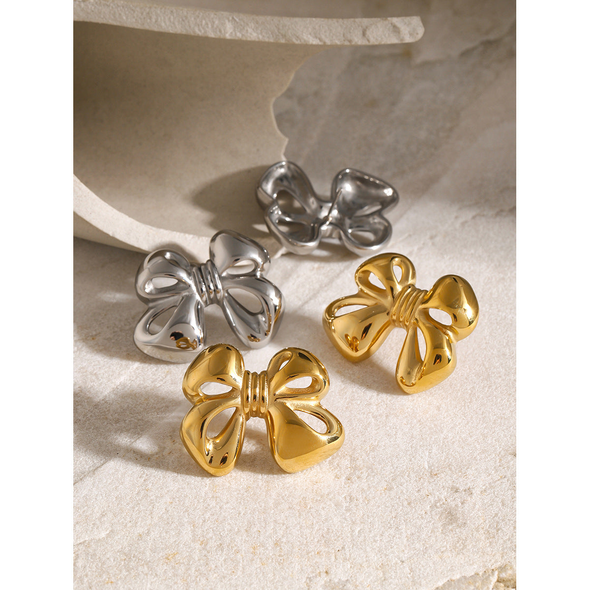 Minimalist 18K Gold Plated Stainless Steel Bow Knot Necklace for Women