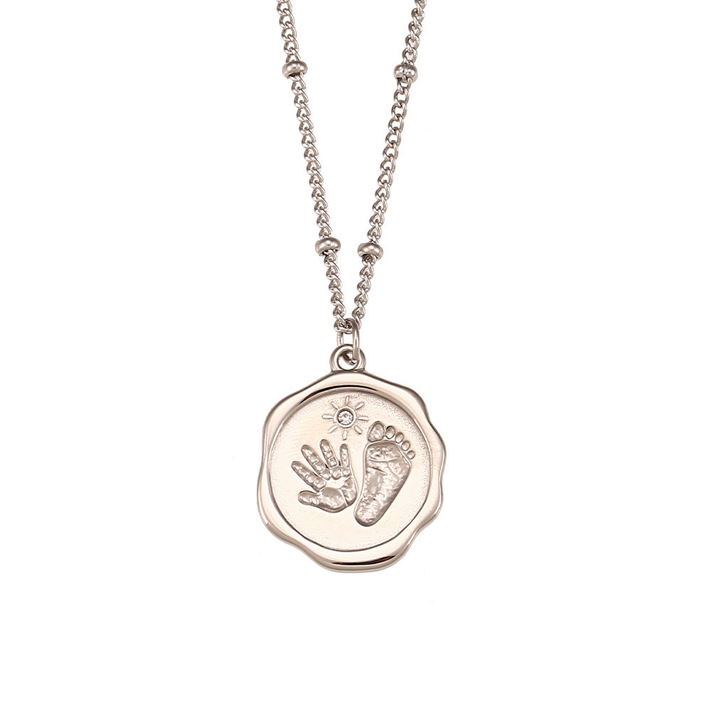 Fashionable Geometric Hexagon Pendant Necklace for Women in Stainless Steel with Plated Finish