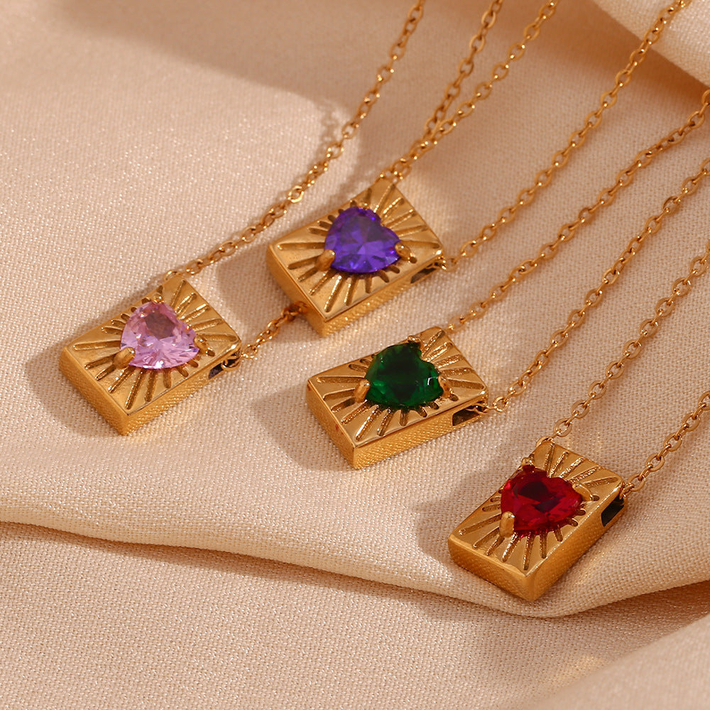 Collana con Ciondolo Quadrato Vintage da Donna in Acciaio Inossidabile con Placcatura in Oro 18K e Ciondolo a Cuore in Zirconia Cubica su Catena Standard