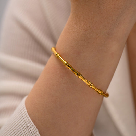 Fashionable 18K Gold Plated Stainless Steel Bamboo Geometric Bangle for Women
