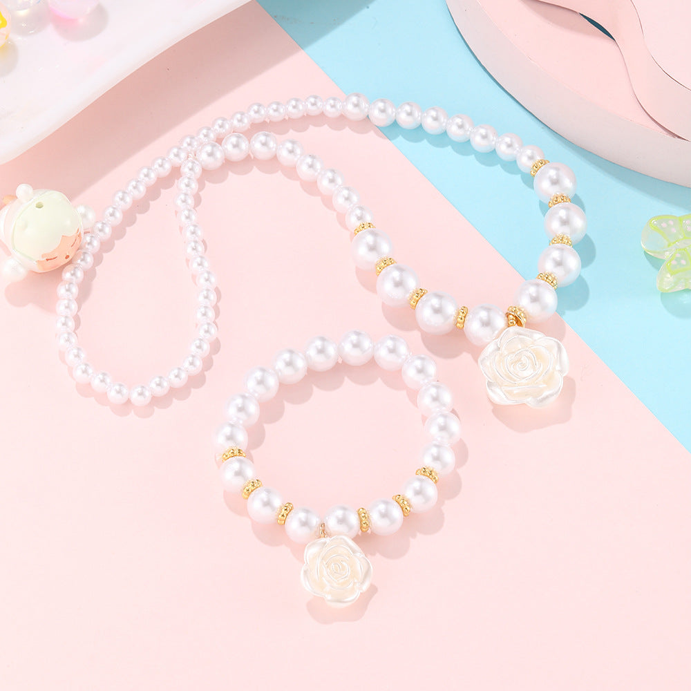 Completo collana Sweet Floral Camellia Pearl per bambine con ciondolo in acrilico e catena di perle