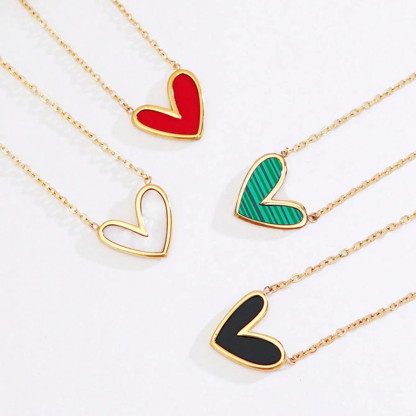 Elegante Collana da Donna in Acciaio Inossidabile Placcato con Goccia a Cuore