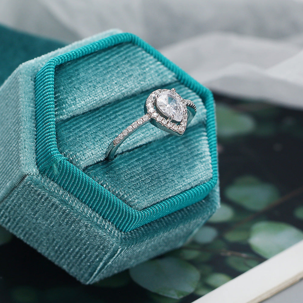 Elegante Anello in Argento Sterling S925 a Goccia con Accenti di Zirconia Brillante da Donna